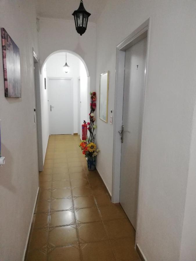 Christina Pension Karterados  Luaran gambar